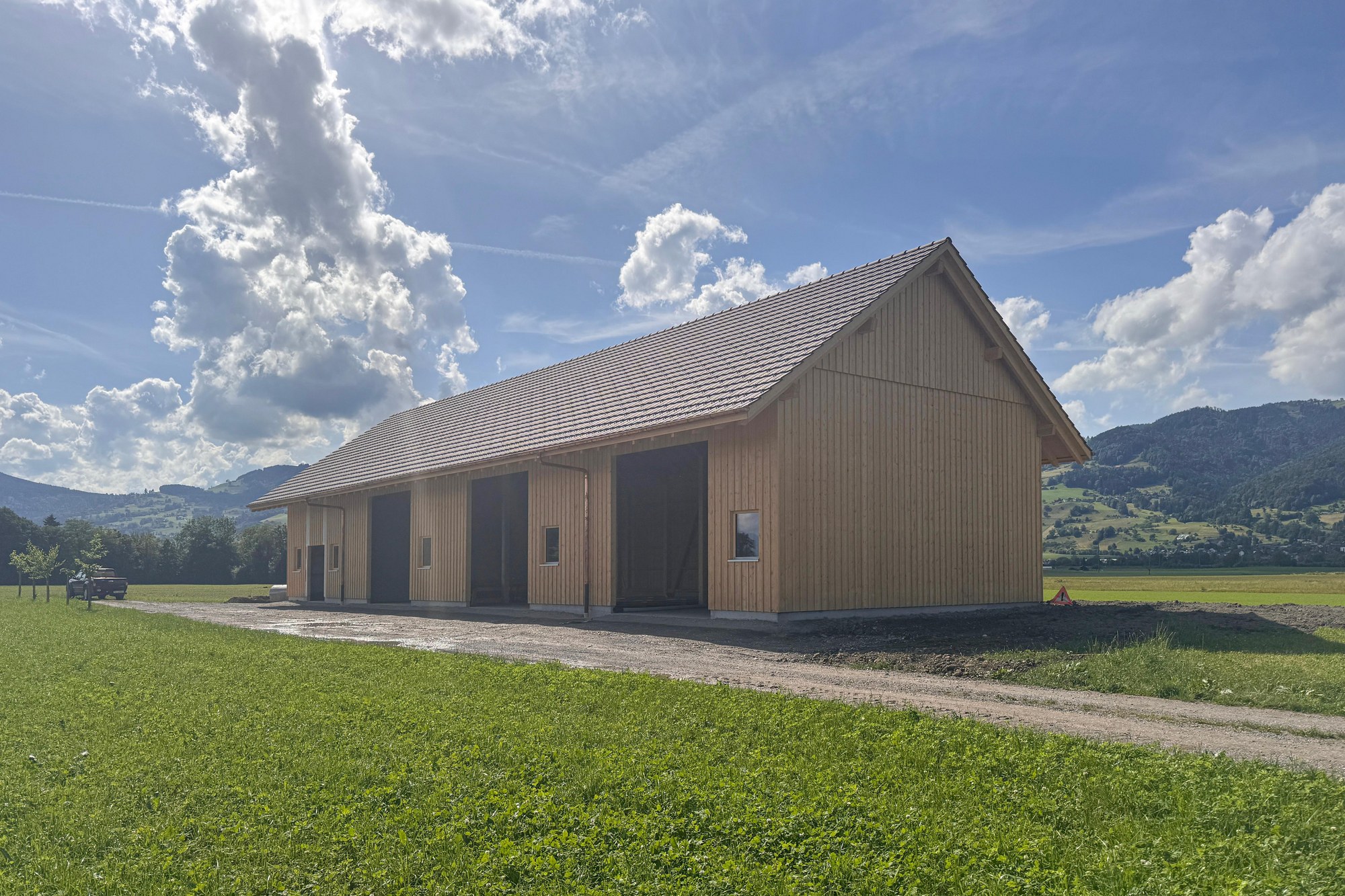 Wiederaufbau Trattstall