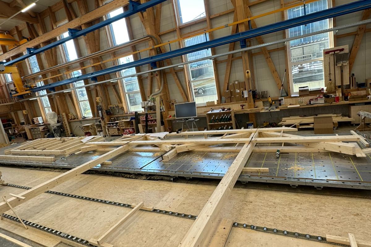 Wiederaufbau Trattstall