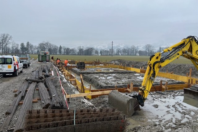 Wiederaufbau Trattstall